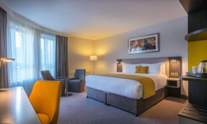 Maldron Hotel Merrion Road Dublin Exteriör bild