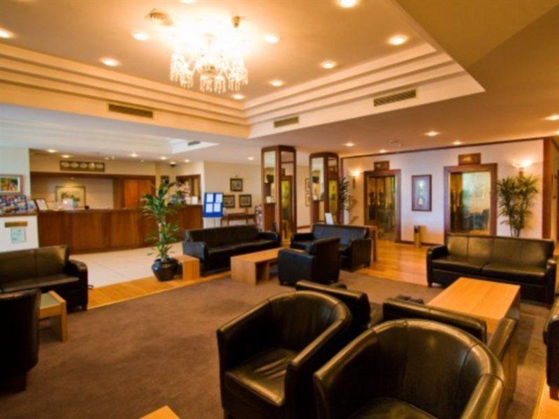 Maldron Hotel Merrion Road Dublin Exteriör bild