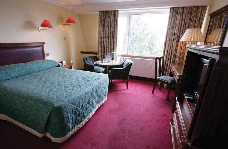Maldron Hotel Merrion Road Dublin Exteriör bild