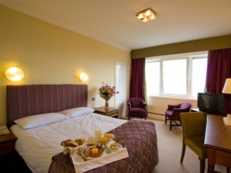 Maldron Hotel Merrion Road Dublin Exteriör bild
