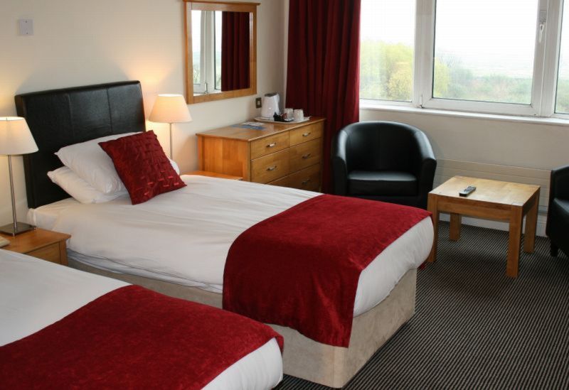 Maldron Hotel Merrion Road Dublin Exteriör bild