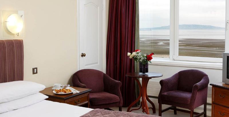 Maldron Hotel Merrion Road Dublin Exteriör bild