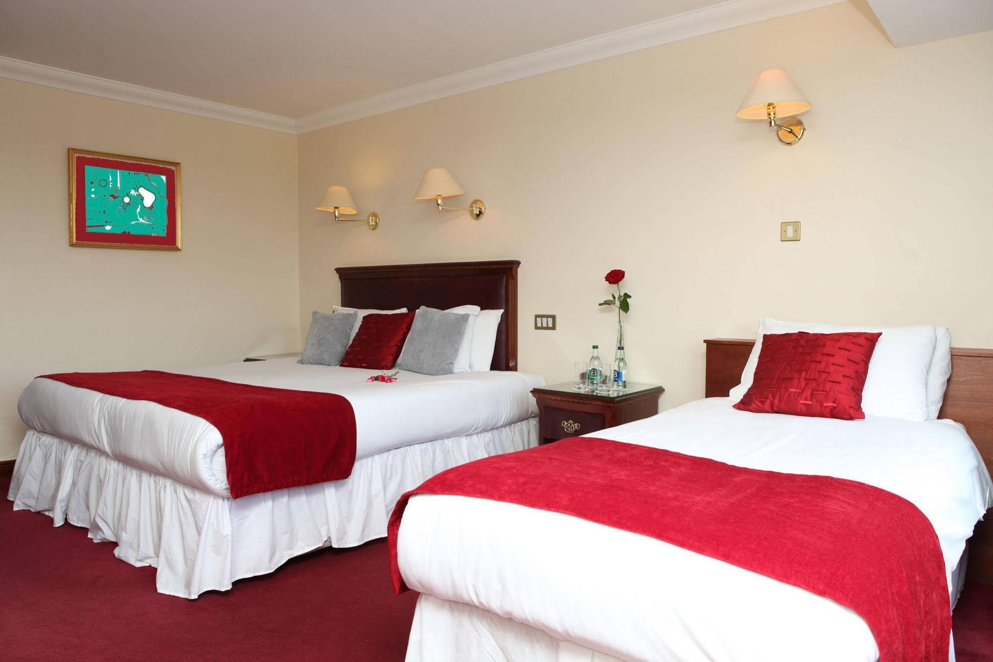 Maldron Hotel Merrion Road Dublin Exteriör bild