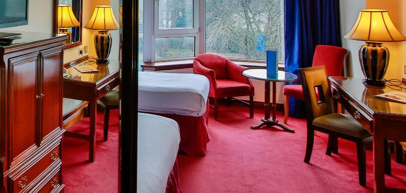 Maldron Hotel Merrion Road Dublin Exteriör bild
